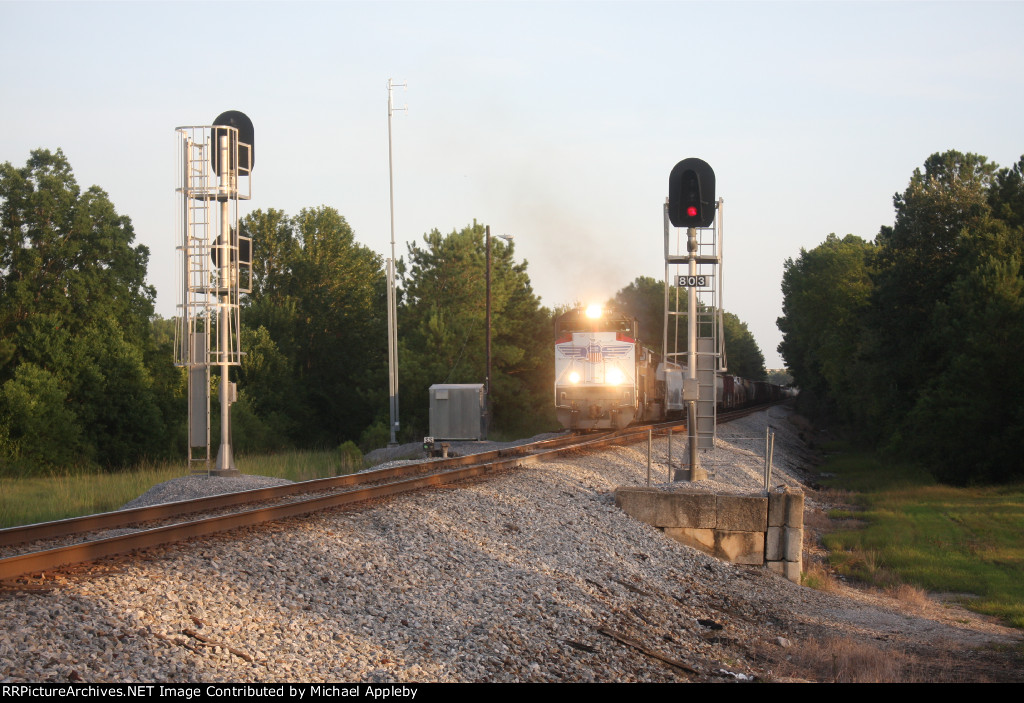 UP 1943 leads NS 344 at Dragon.